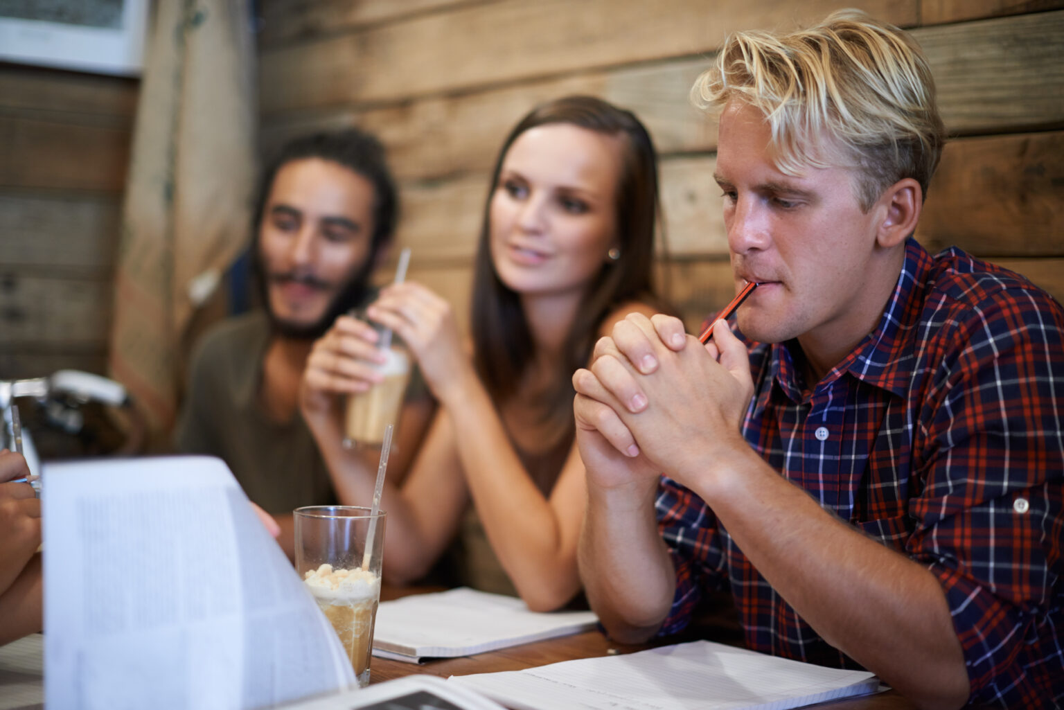 wet verbetering poortwachter, zieke werknemers, verzuim verlagen, burn-out, gezonde werknemers